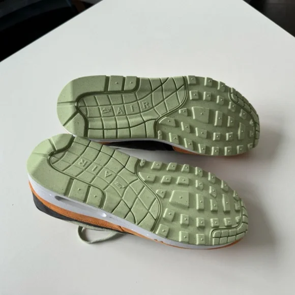 Nike Air Max 1 Premium - M 10 - Anthracite/Black/Kumquat/Honeydew - Picture 3 of 3